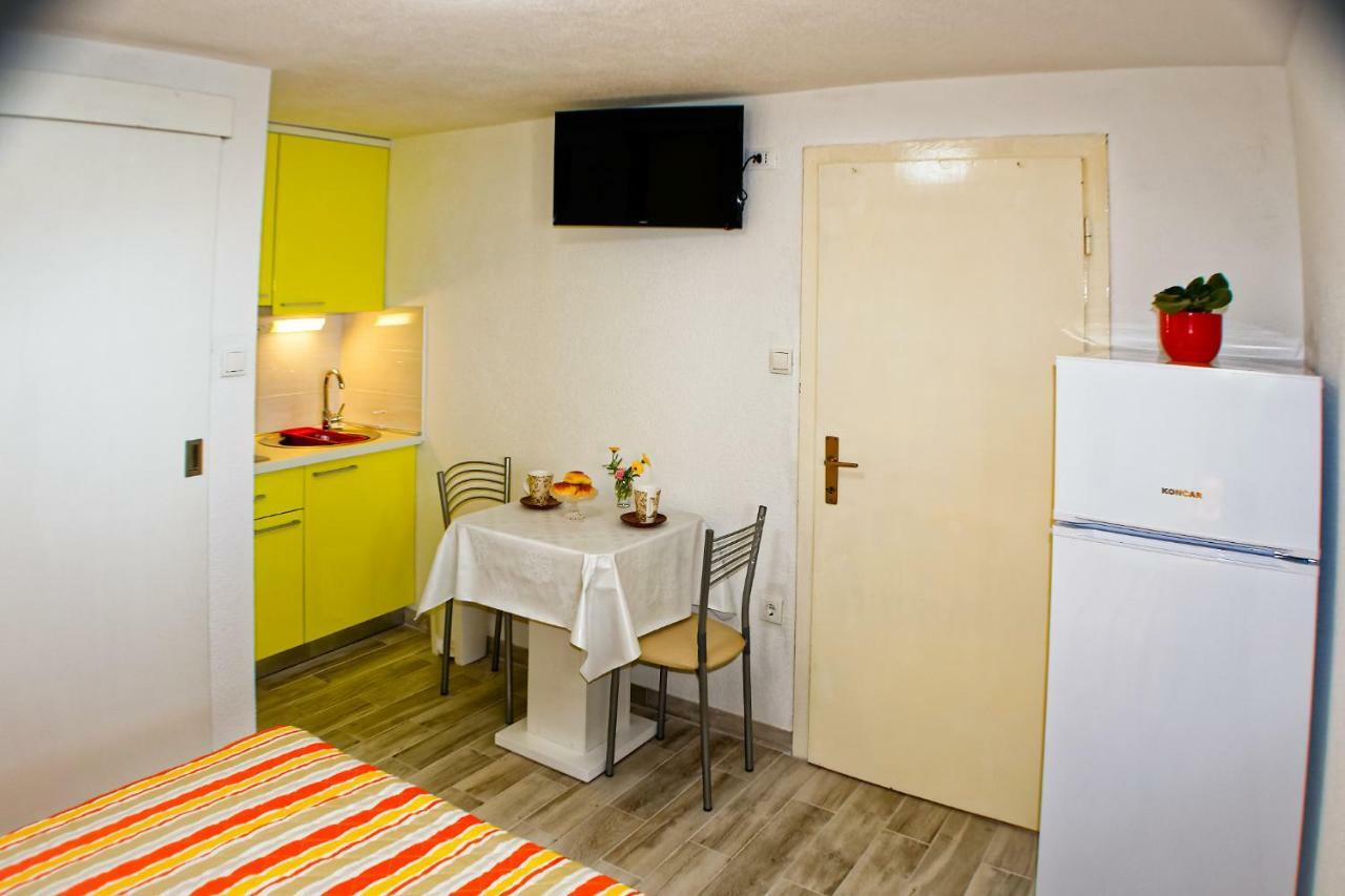 דרזניצה Studio Apartman Papic מראה חיצוני תמונה